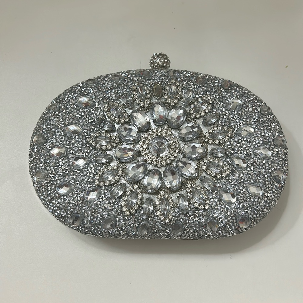 Formal/dressy clutch